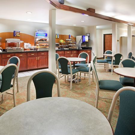 Hilton Garden Inn Colorado Springs Airport מראה חיצוני תמונה