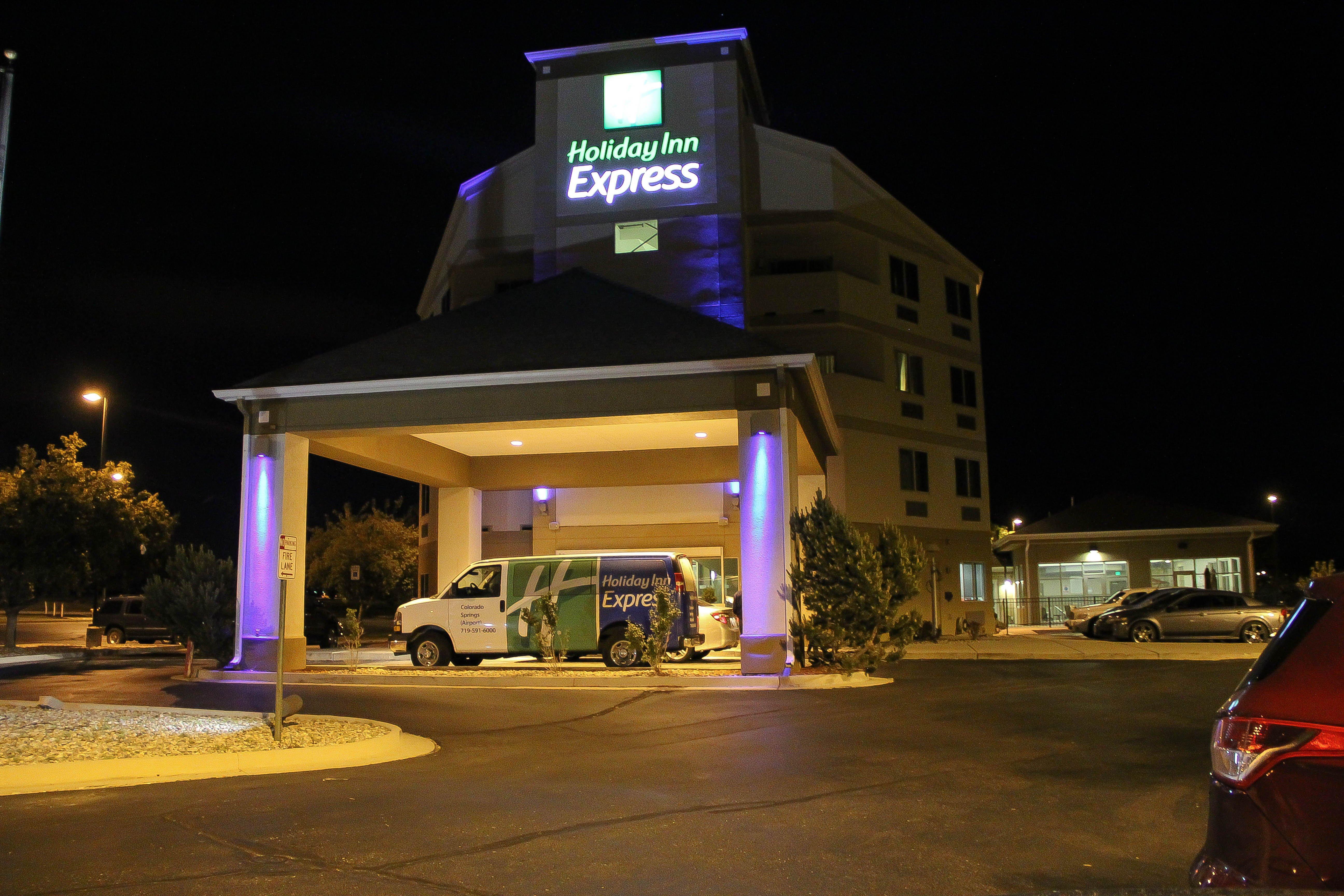 Hilton Garden Inn Colorado Springs Airport מראה חיצוני תמונה