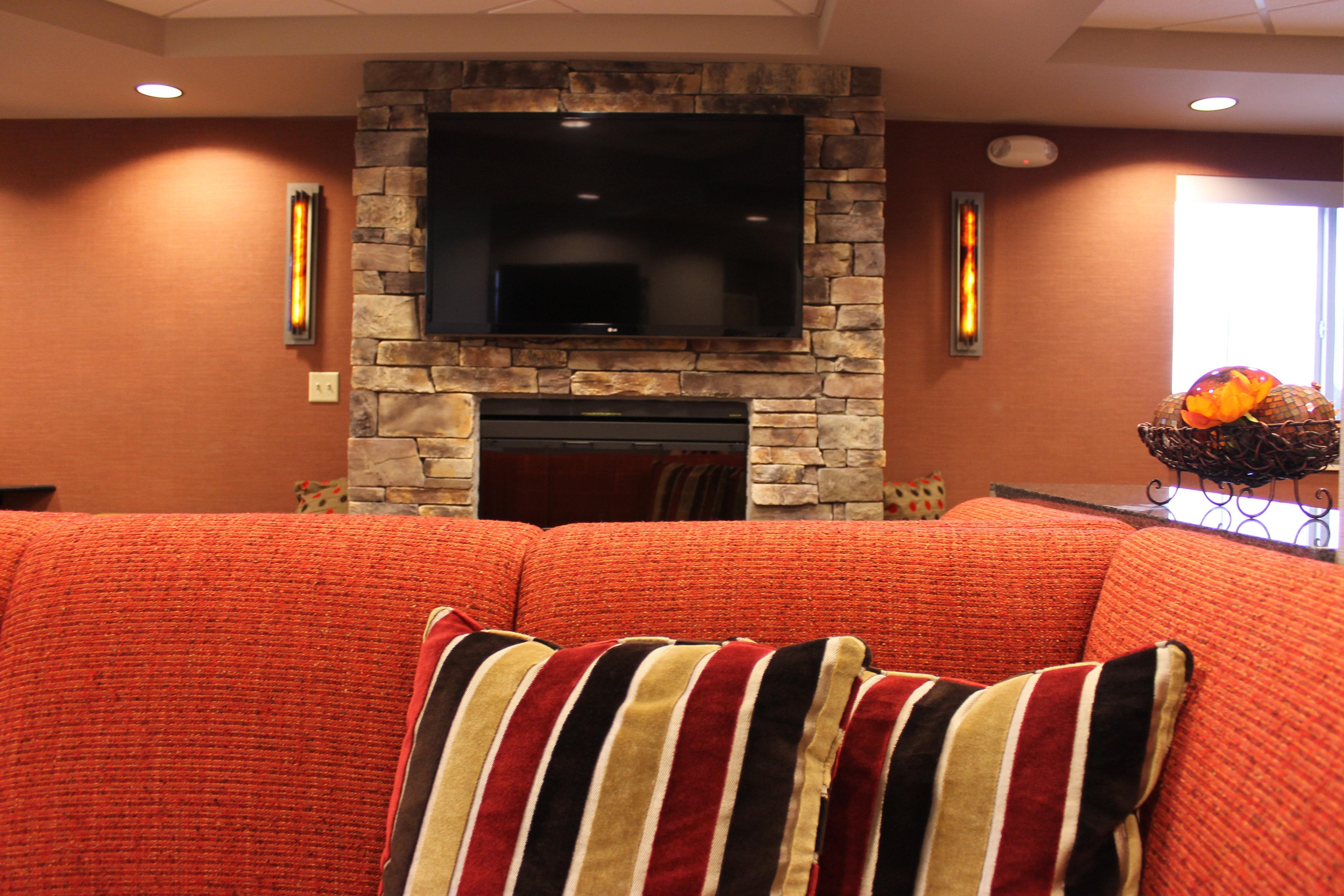 Hilton Garden Inn Colorado Springs Airport מראה חיצוני תמונה