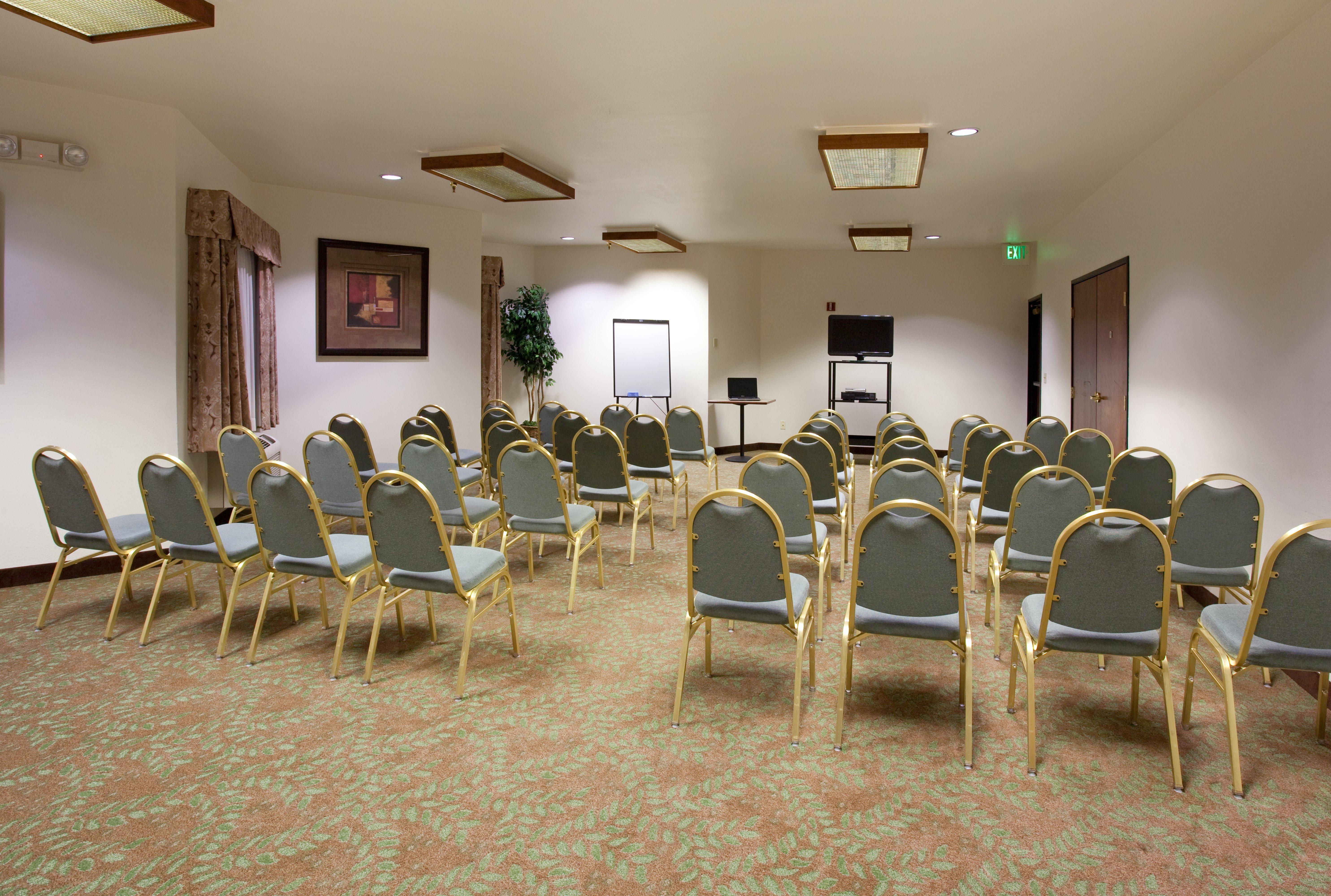 Hilton Garden Inn Colorado Springs Airport מראה חיצוני תמונה