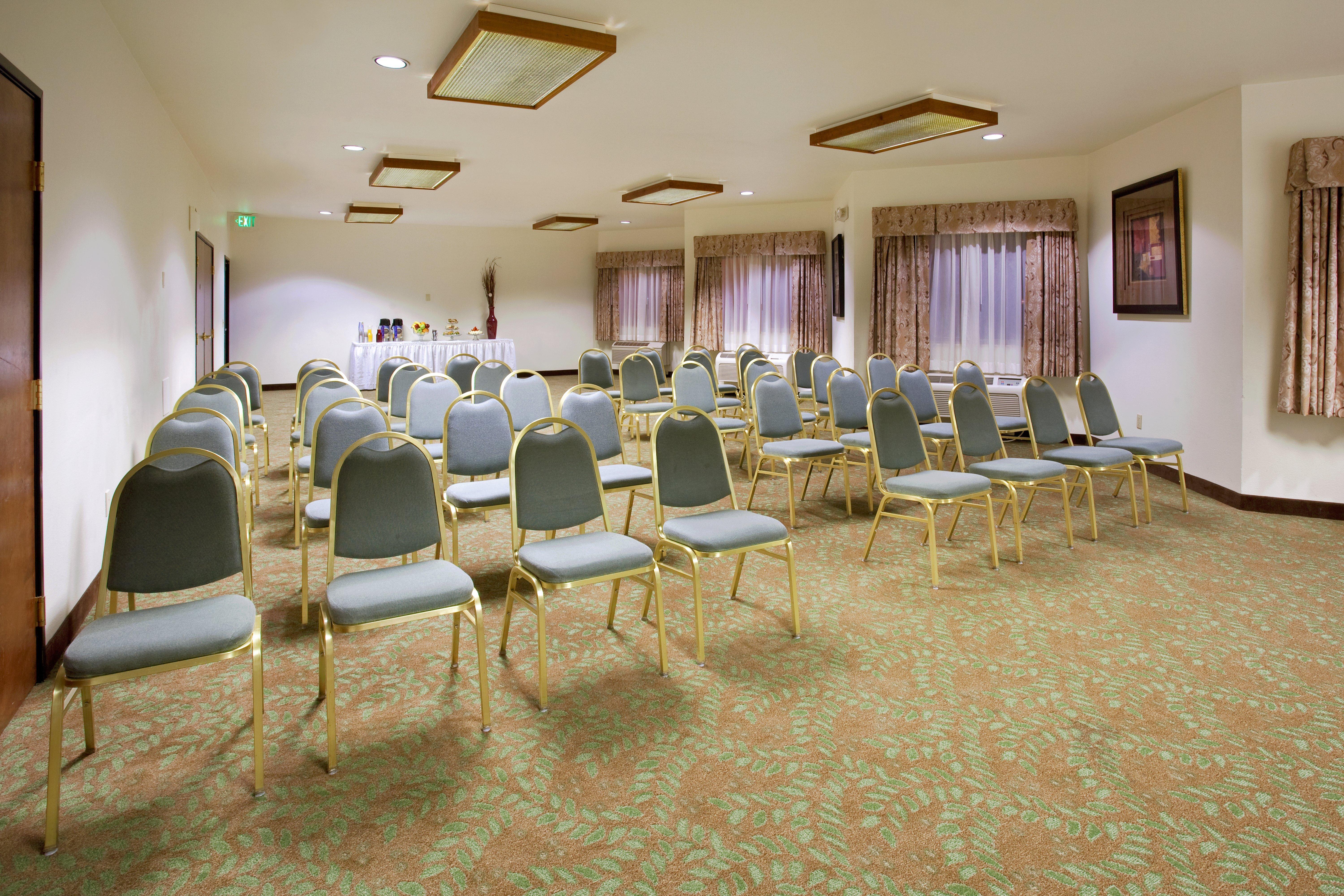 Hilton Garden Inn Colorado Springs Airport מראה חיצוני תמונה