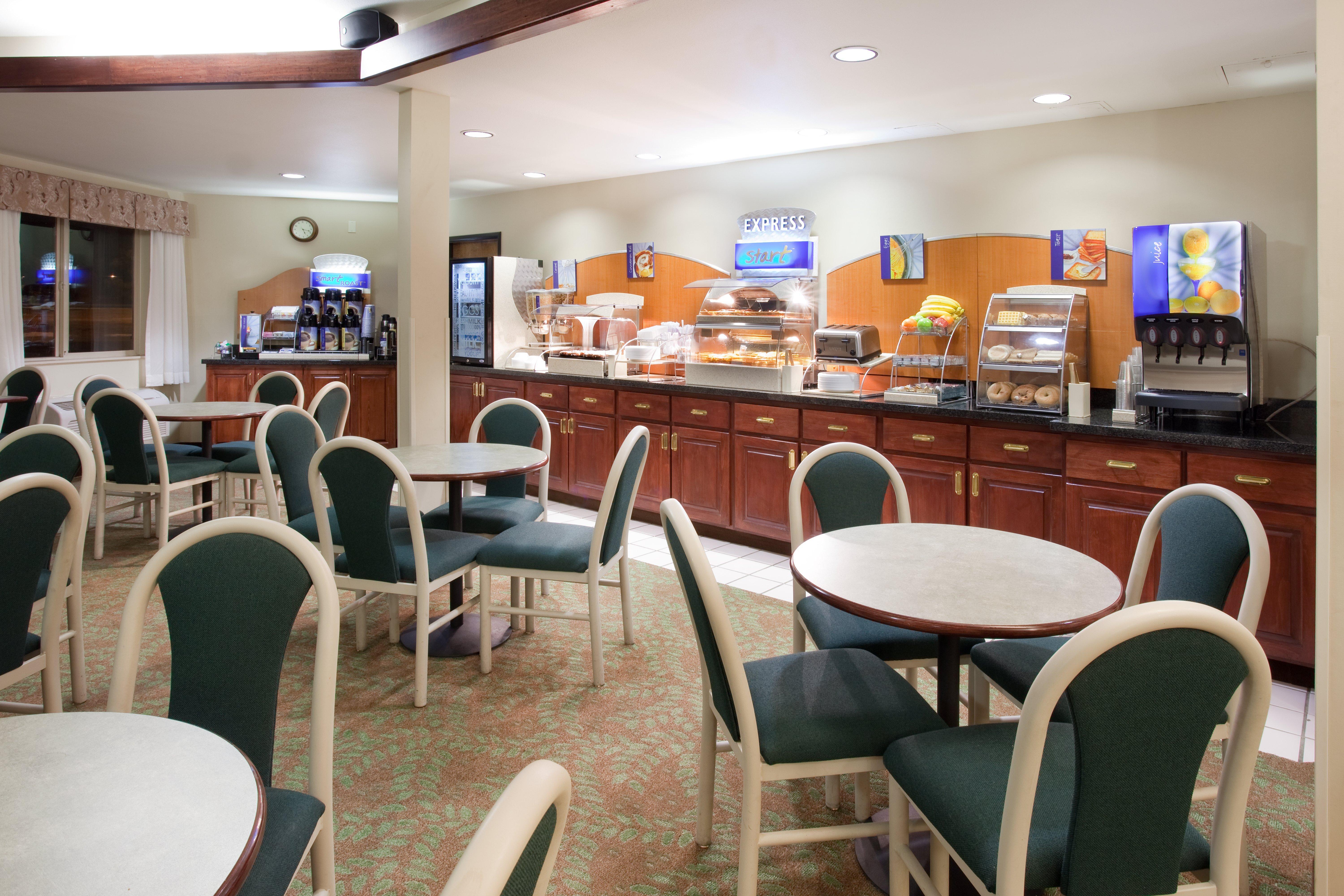 Hilton Garden Inn Colorado Springs Airport מראה חיצוני תמונה