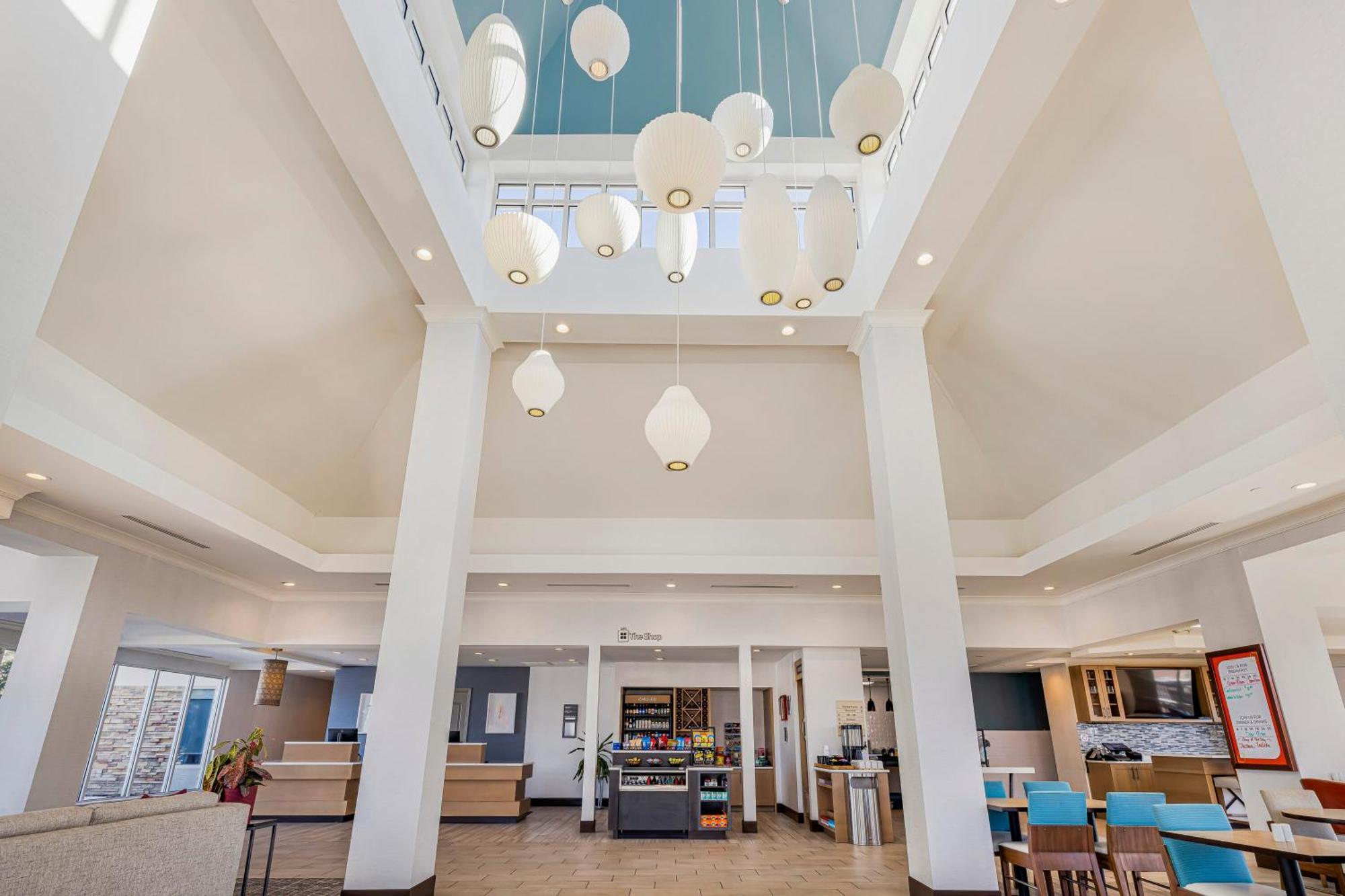 Hilton Garden Inn Colorado Springs Airport מראה חיצוני תמונה