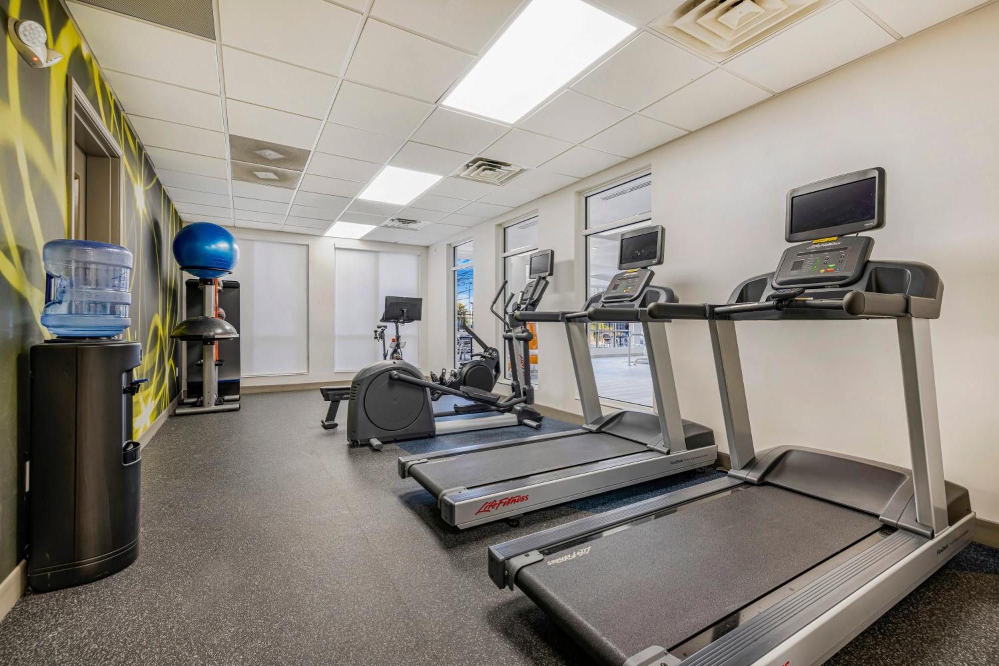 Hilton Garden Inn Colorado Springs Airport מראה חיצוני תמונה